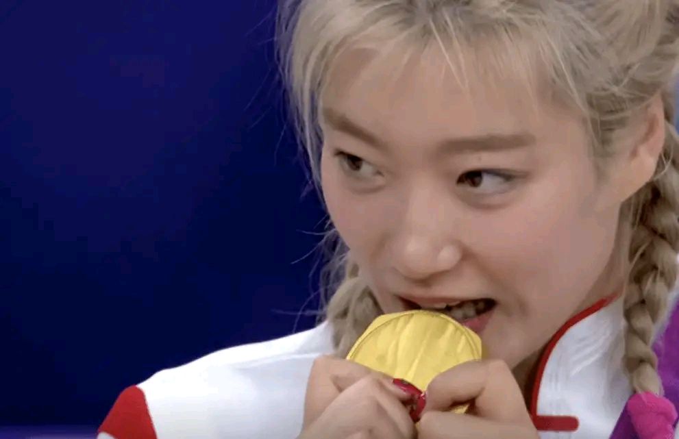 关于蒂姆在中国队比赛中最后时刻胜出，出色防守引发热议！全场沸腾不已的信息-爱游戏中国站