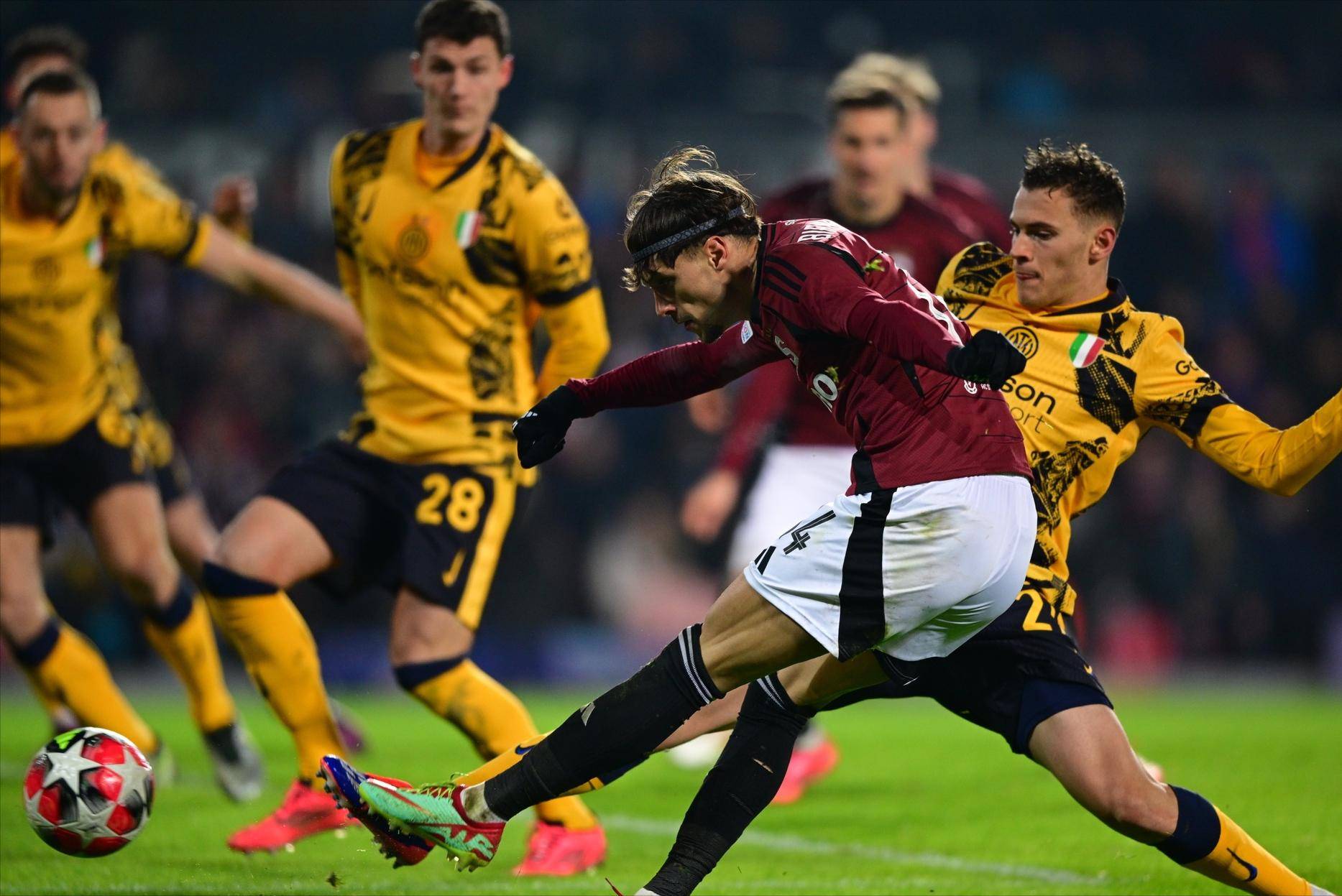 转折点!勒沃库森遗憾出局,欧联转会期攻防权衡,媒体盛赞,数据趋势出现新变化的简单介绍 转折点!勒沃库森遗憾出局,欧联转会期攻防权衡,媒体盛赞,数据趋势出现新变化的简单介绍