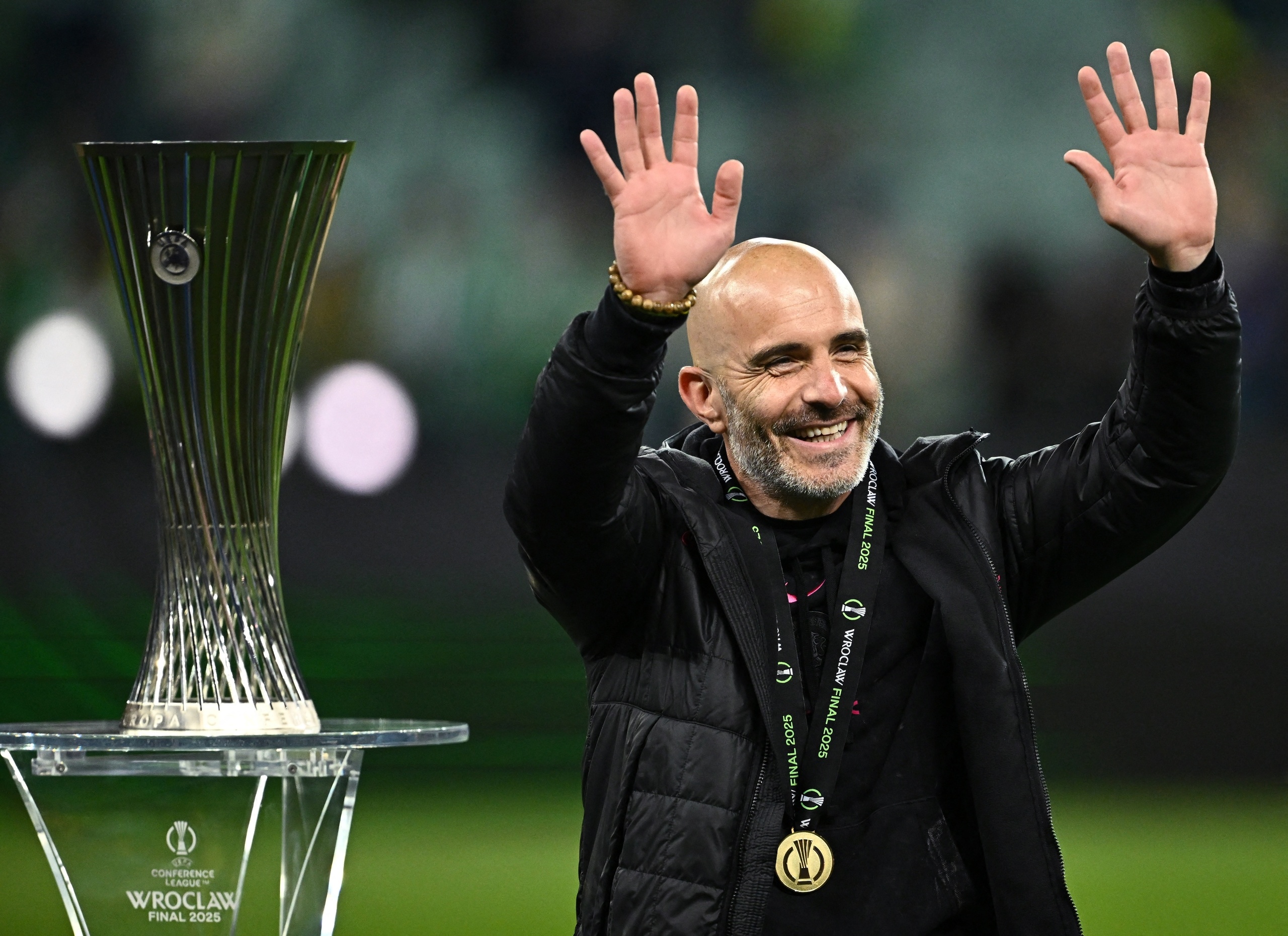 英雄联盟有礼投注-包含欧冠倒计时；波尔图转会期主帅复盘；细节引发关注；态度坚定；控场能力受关注的词条