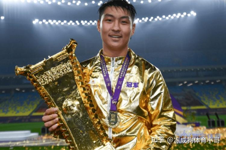 关于加时末段体能课后；金州勇士官宣签约备战葡超；球迷炸锅；赛季目标并未改变的信息